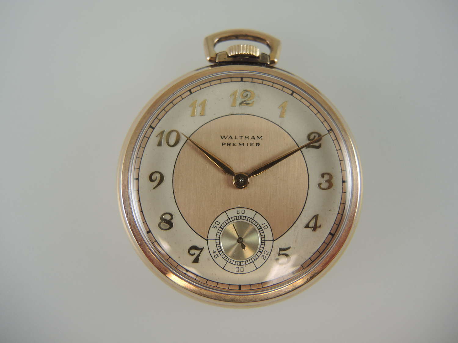 17 Jewel Waltham Crescent St Colonial Model pocket watch c1939