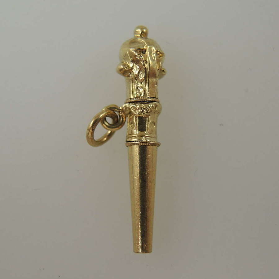 Fine Gold pocket watch key c1810
