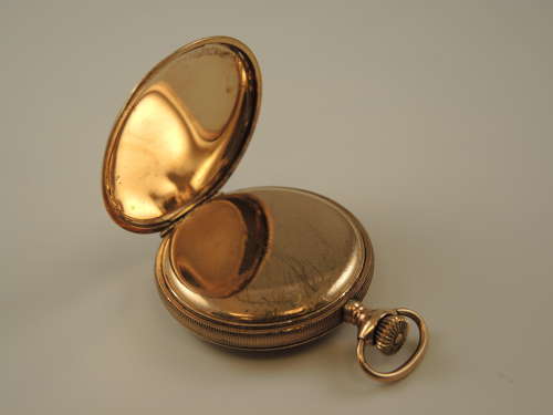 Gold plated Waltham full hunter pocket watch c1916