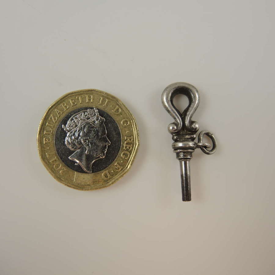 Silver pocket watch key. Size 00 c1810
