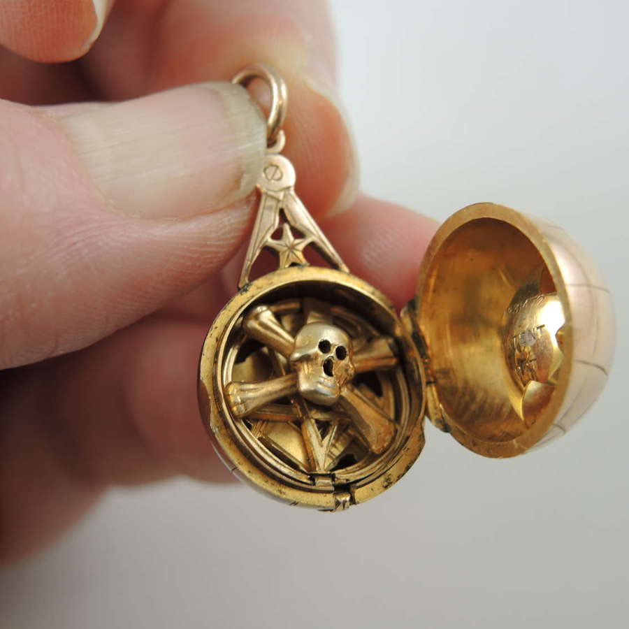 Rare 9K gold Masonic Patent fob with 4 drop images c1890