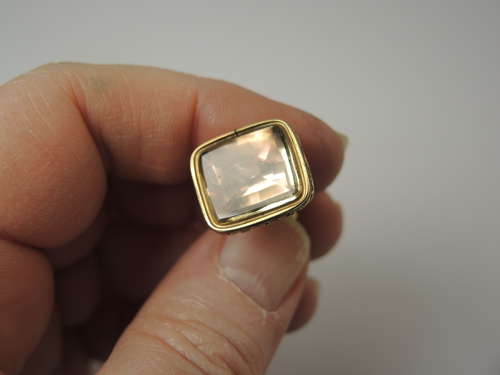 Georgian gold cased seal with a pink glass stone c1830