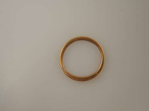 Georgian 15K gold fancy carved split ring c1810