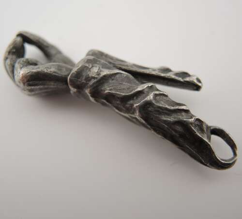 Unusual opening and closing HAND Clasp for a chain c1890
