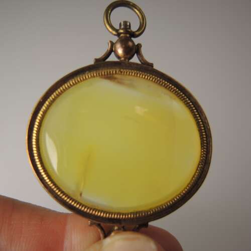 Large Georgian pocket watch key set with a yellow agate stone c1810