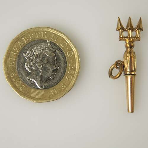 Unusual Georgian gilt TRIDENT shaped pocket watch key c1810